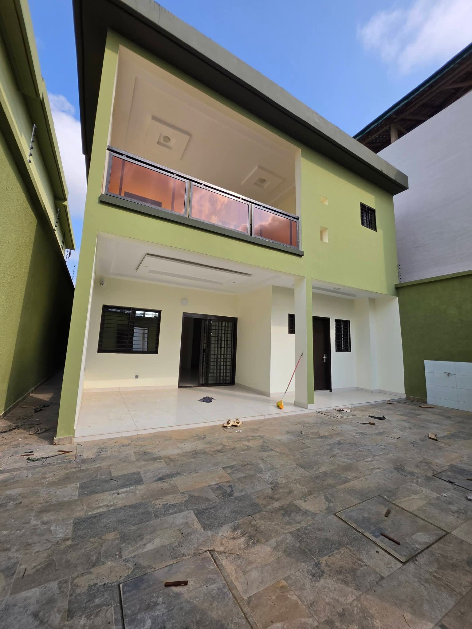 Duplex 6 pièces nouvelle construction