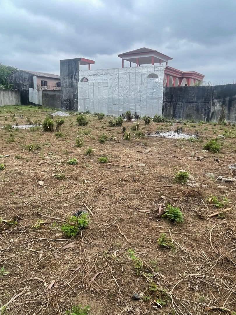 TERRAIN EN VENTE À COCODY