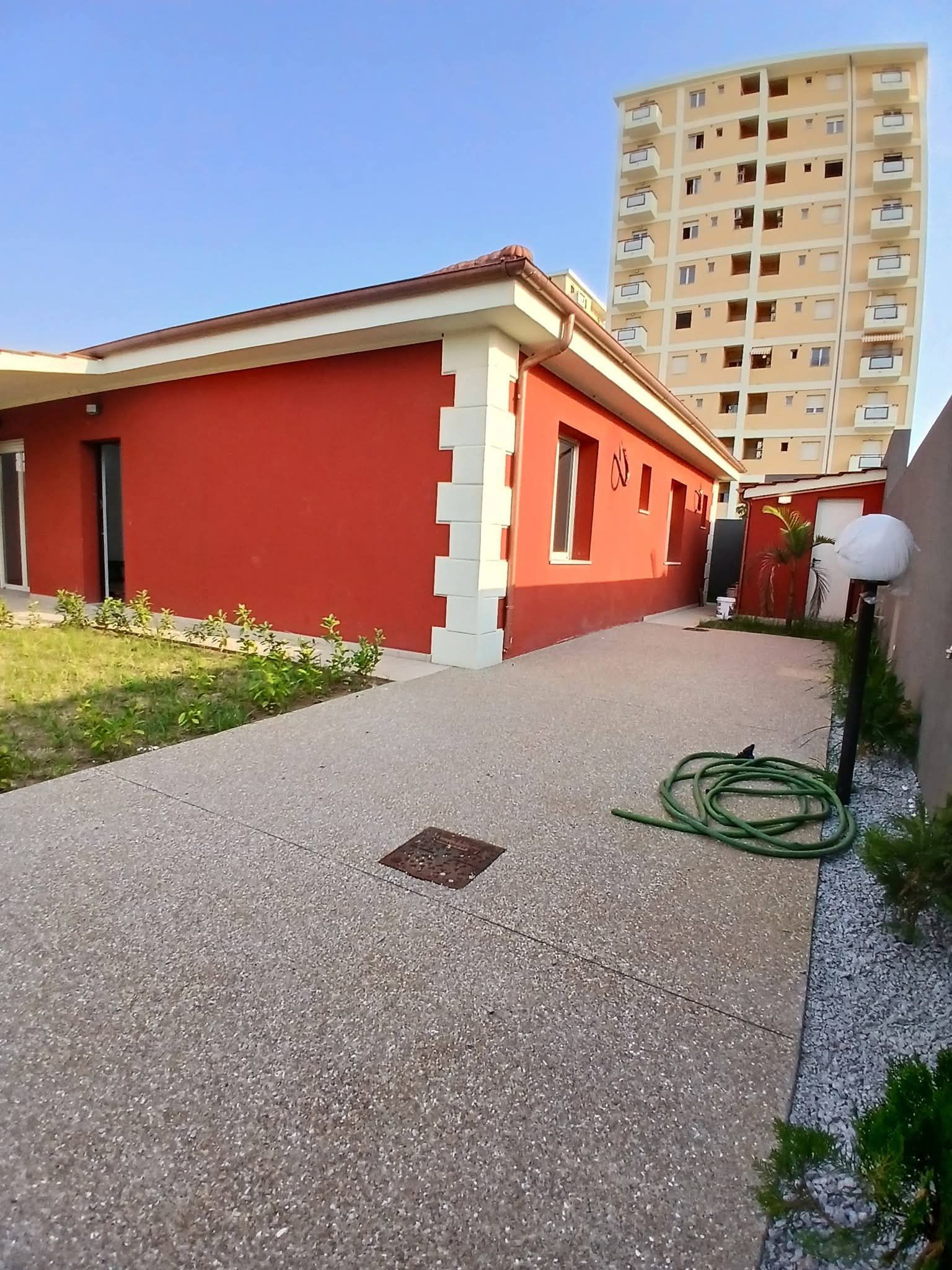 BASSAM MODESTE, CITÉ ITALIA - VILLA 4 PIÈCES HAUT STANDING
