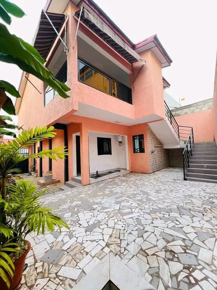 Belle villa duplex en location