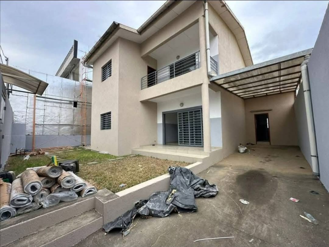 Belle villa duplex en location