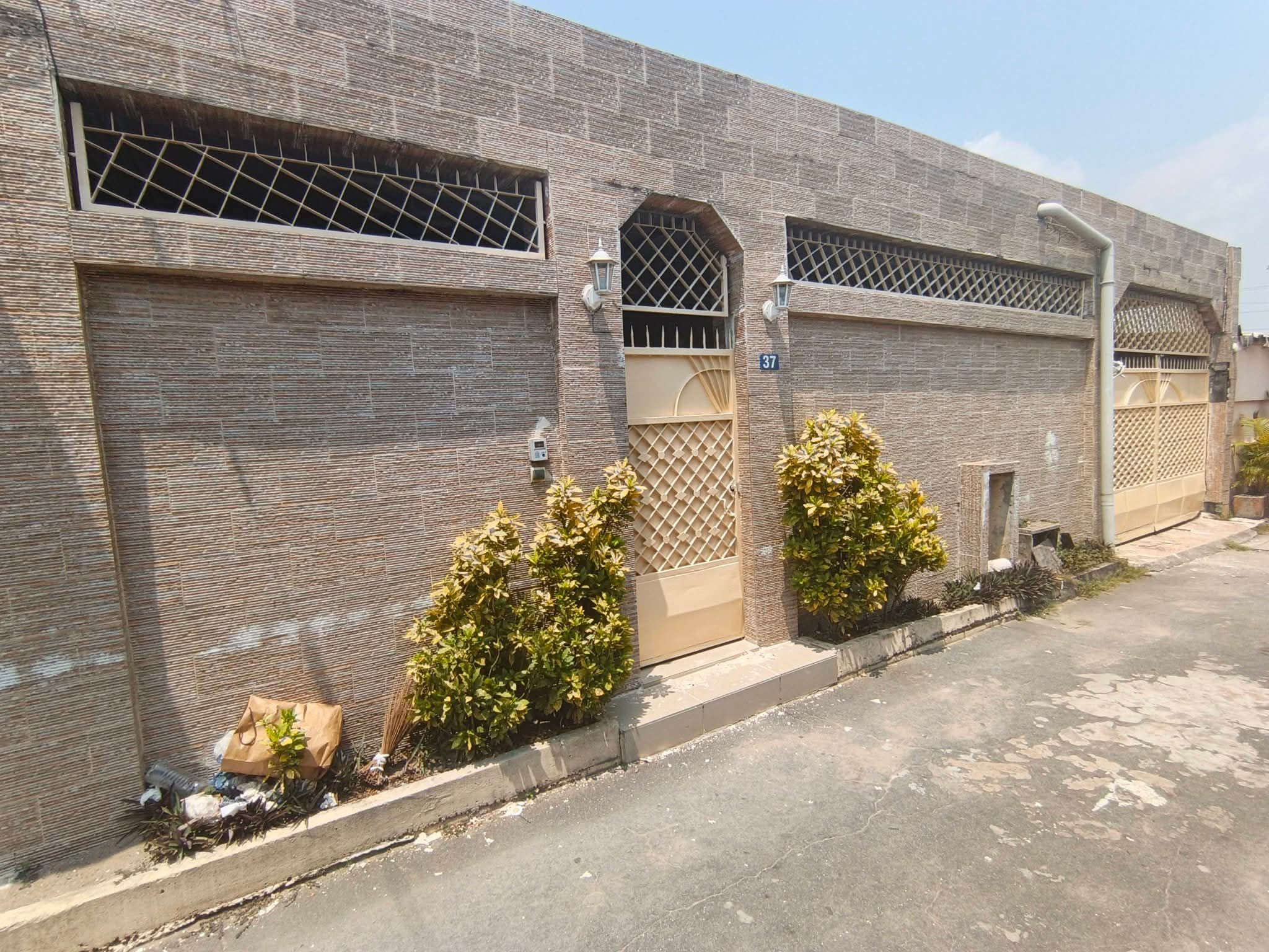 LOCATION VILLA BASSE 4 PIÈCES