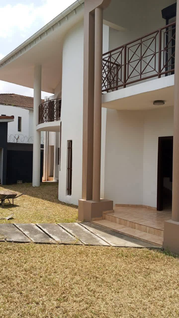 LOCATION D’UNE BELLE VILLA DUPLEX 5 PIÈCES