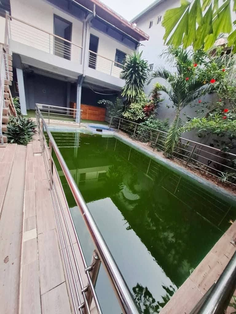 Belle villa duplex haut standing en location