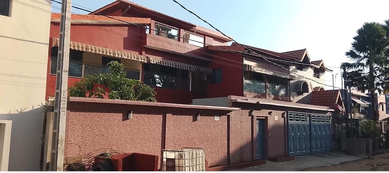 LOCATION GRANDE VILLA DUPLEX 9 PIÈCES
