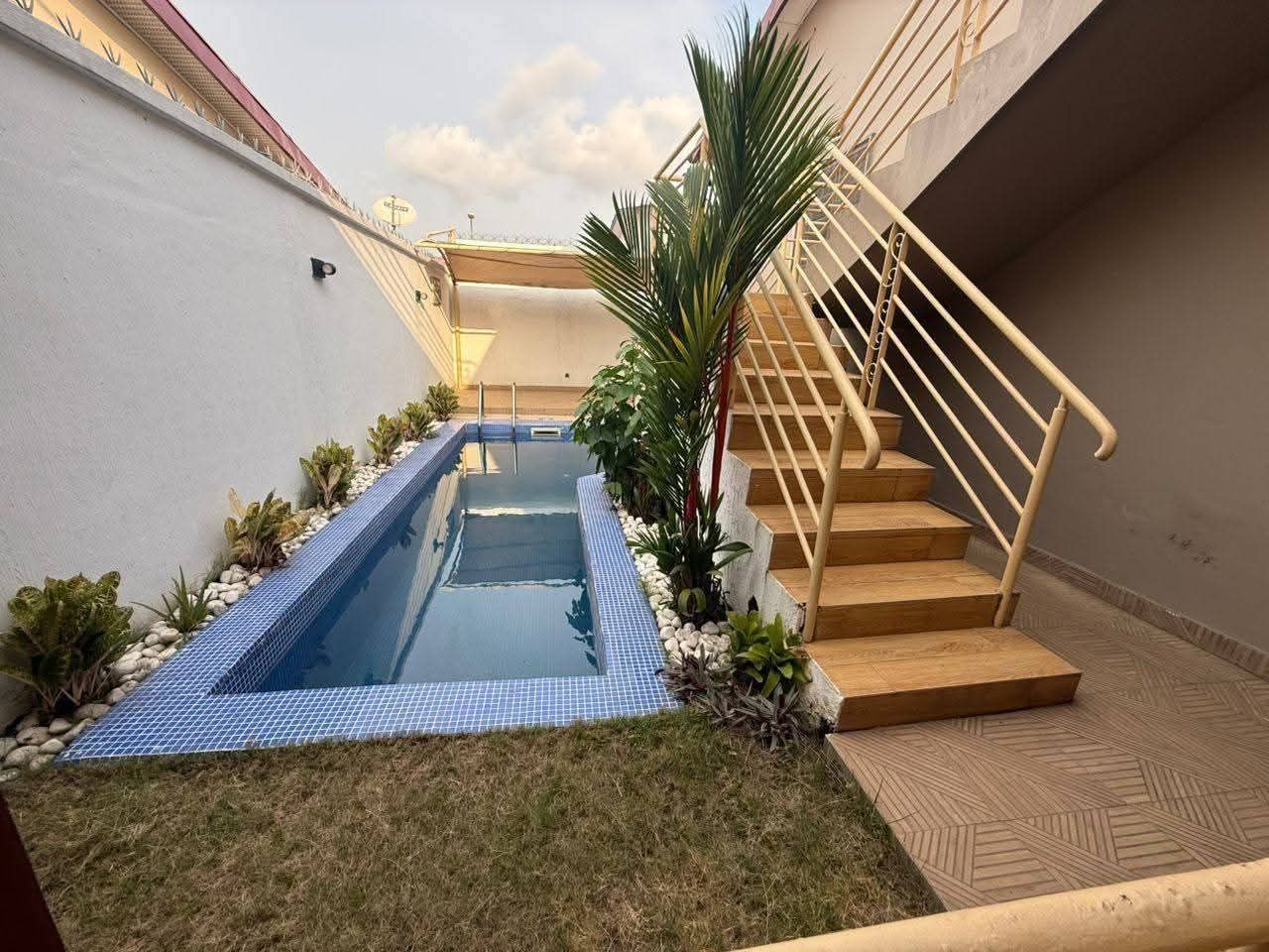 BELLE VILLA BASSE 4 PIECES