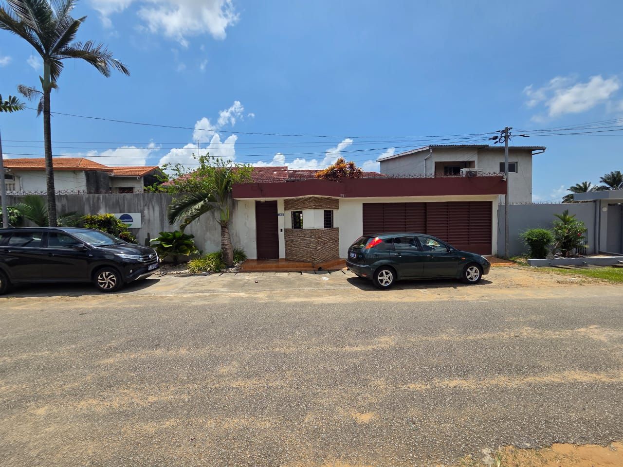 SPLENDIDE VILLA DUPLEX DE 11 PIÈCES EN LOCATION