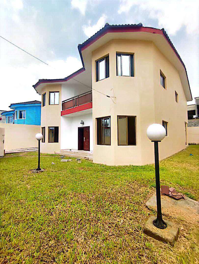 VILLA DUPLEX 8 PIÈCES EN VENTE