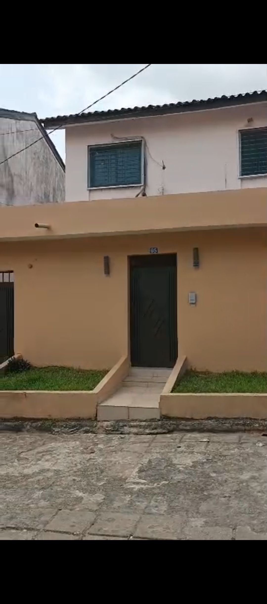 UN DUPLEX DE 4 PIÈCES EN VENTE
