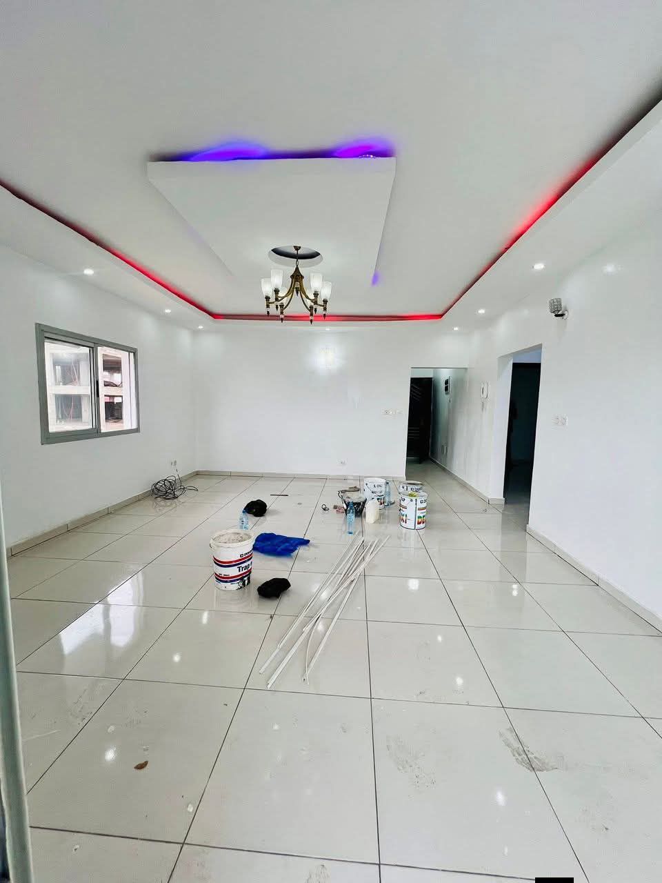Bel appartement haut standing de 3 pièces au 1er étage