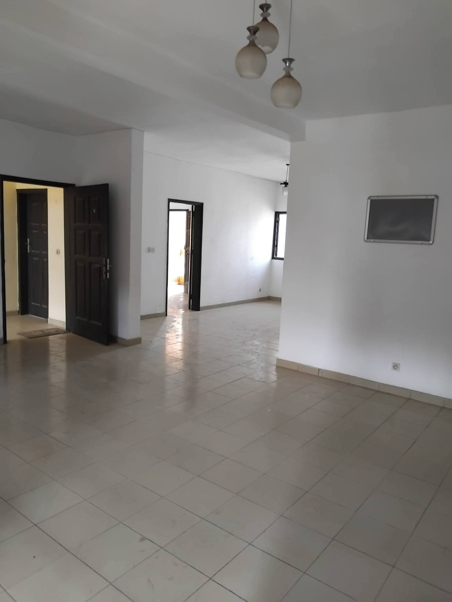 Bel appartement 4 pièces au 2ème étage