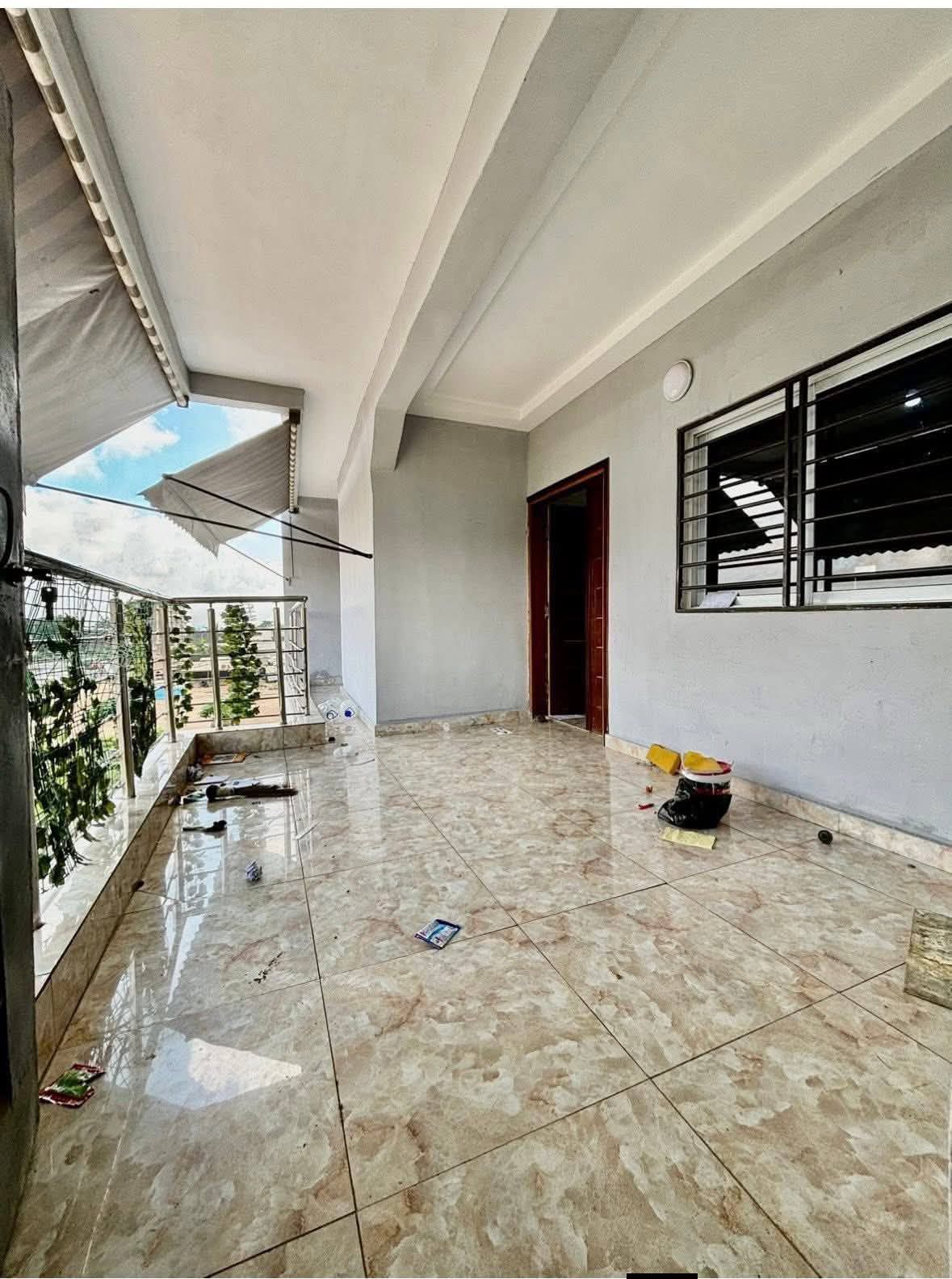 Grand appartement 3 pièces au 2ème étage