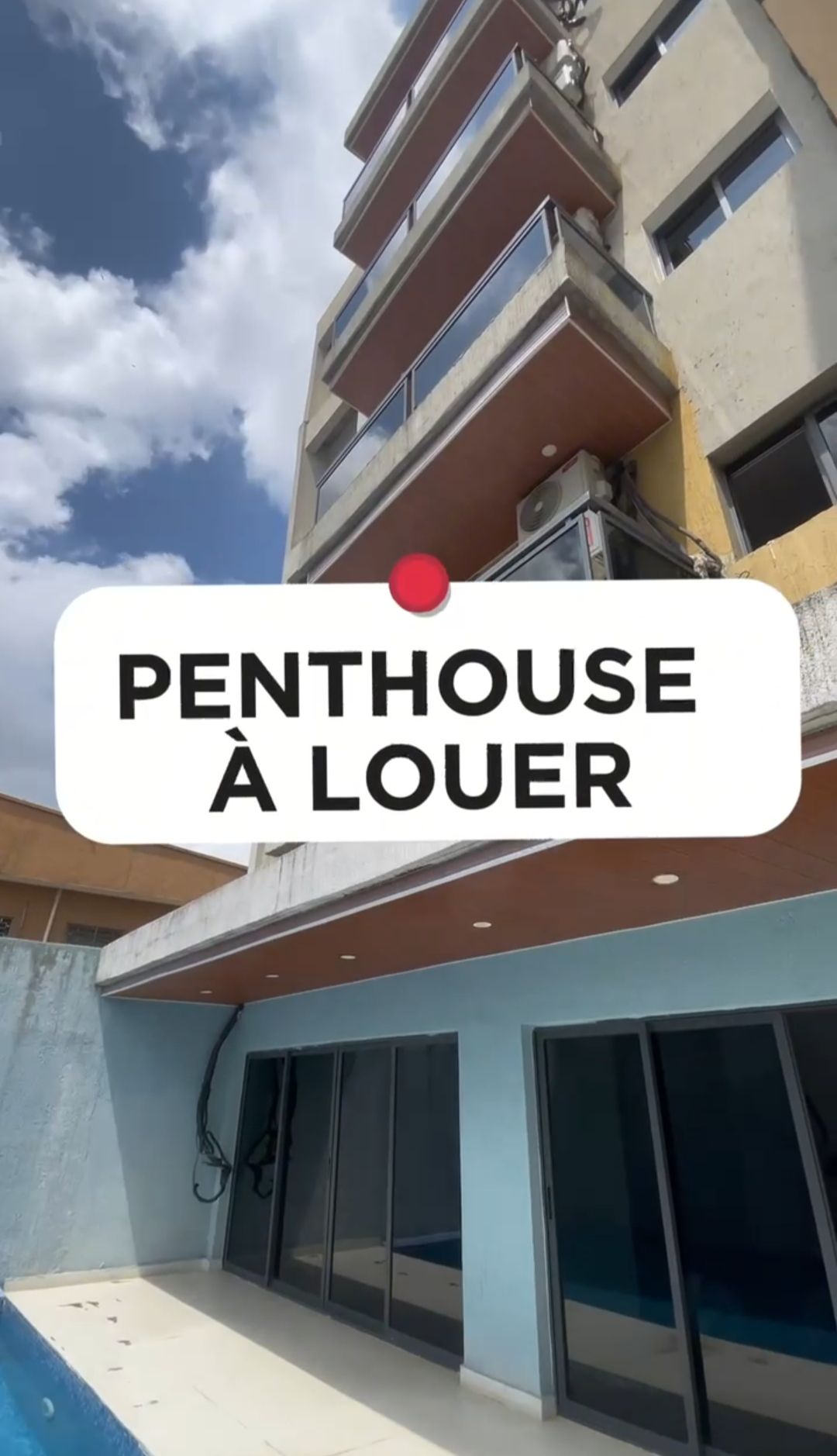 UN PENTHOUSE 4 PIÈCES À LOUER