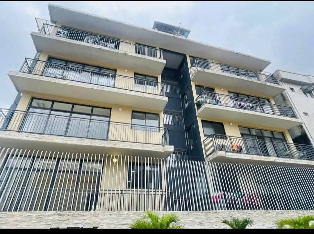 BEL APPARTEMENT 4 PIÈCES À LOUER