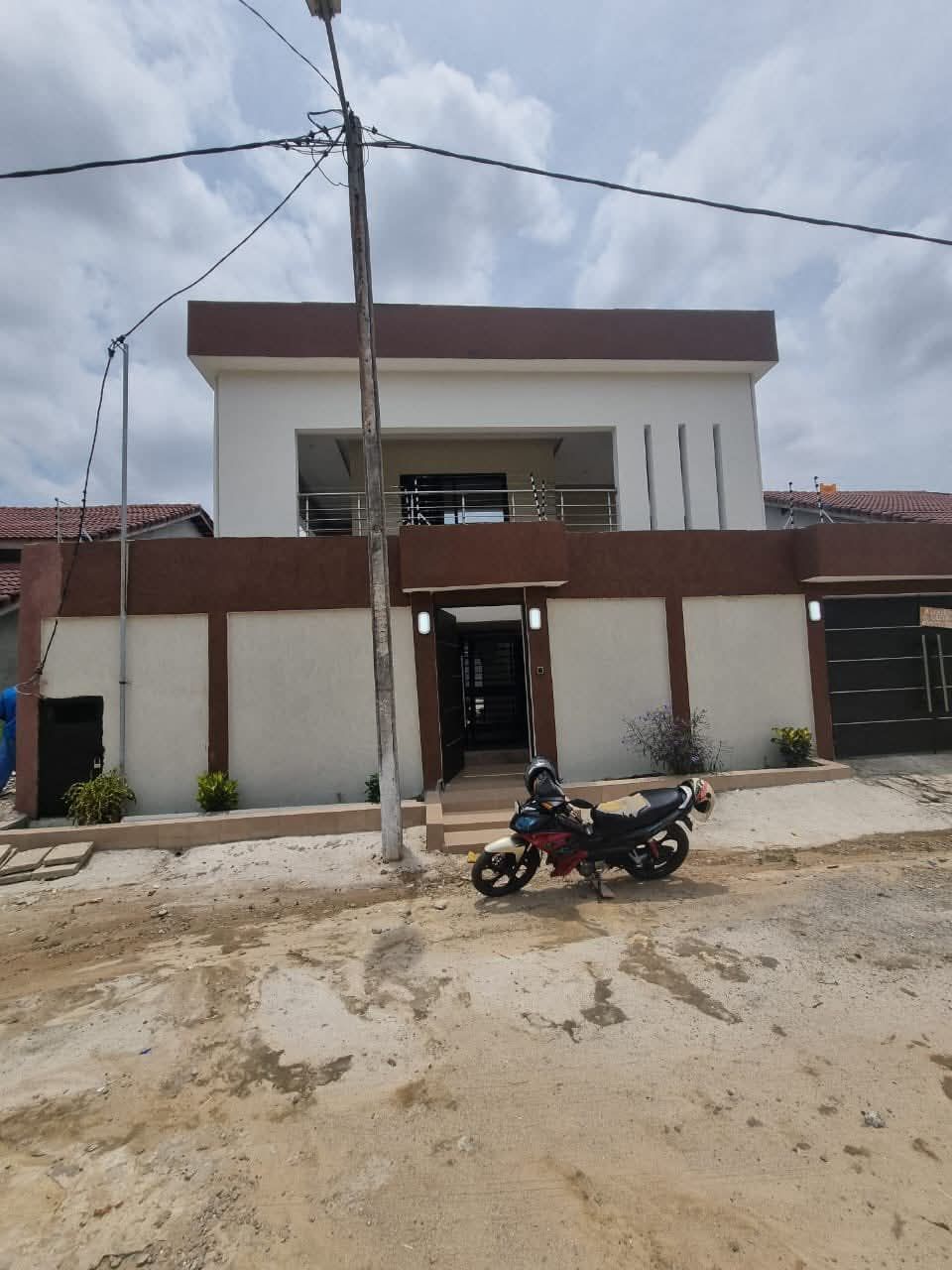 Belle villa duplex en location