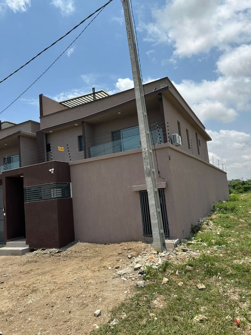 Belle villa duplex en vente
