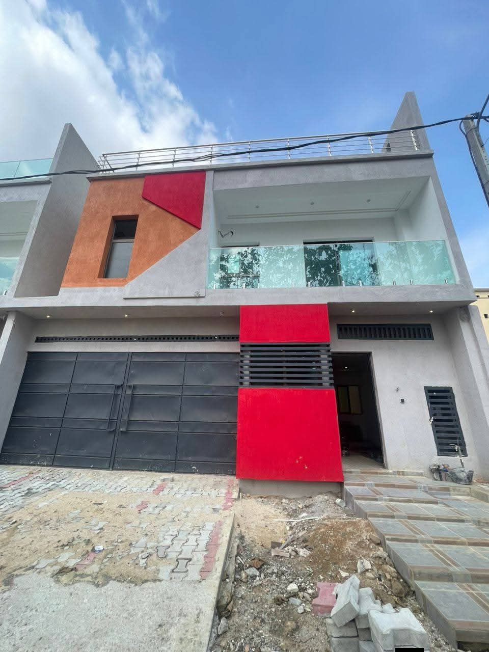 Vente de triplex 7 pièces avec ACD