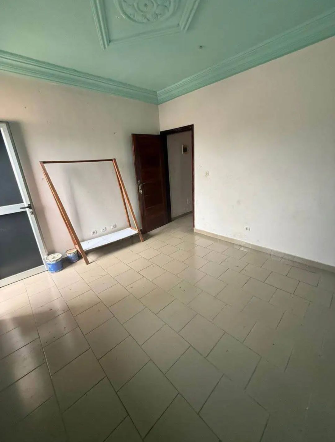 GRAND STUDIO EN LOCATION