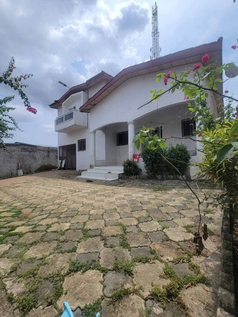 VILLA DUPLEX 6 PIÈCES EN LOCATION
