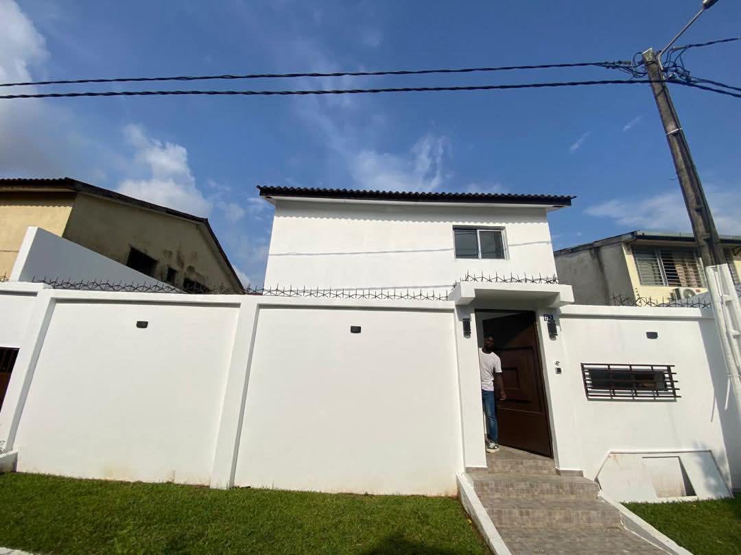VILLA DUPLEX 5 PIÈCES EN LOCATION