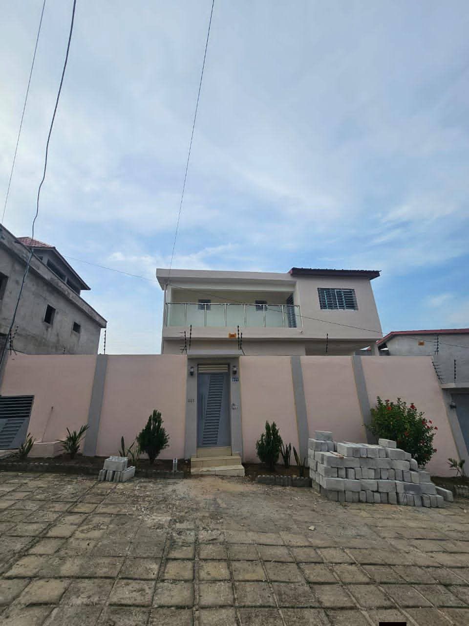 VILLA DUPLEX 6 PIÈCES À LOUER