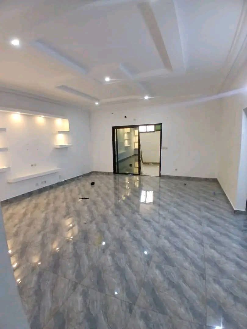 Appartement 3 pièces au rez-de-chaussée