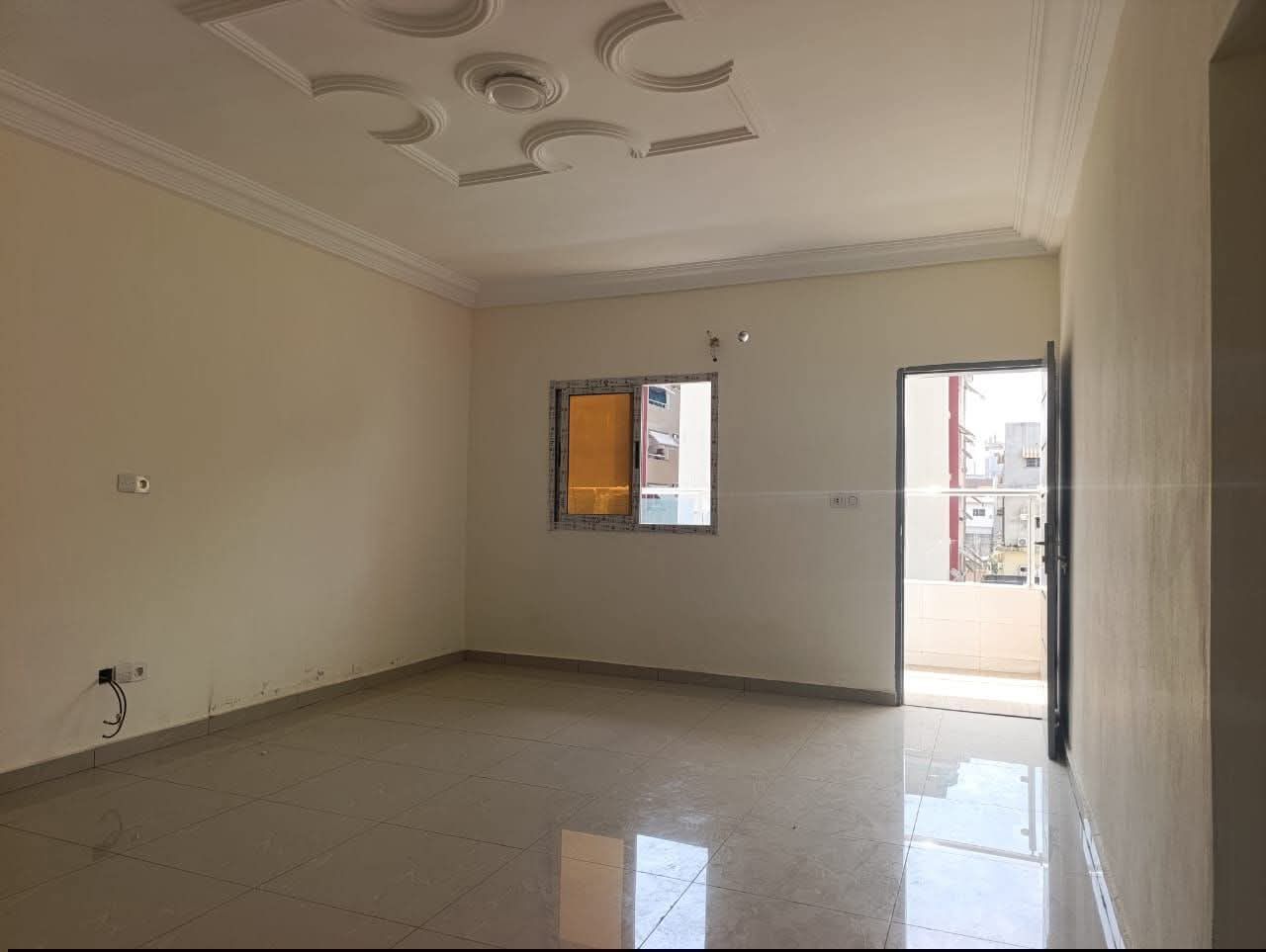 Appartement 3 pièces jamais habité au 1er étage