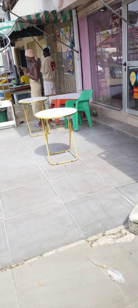 Chic magasin à louer