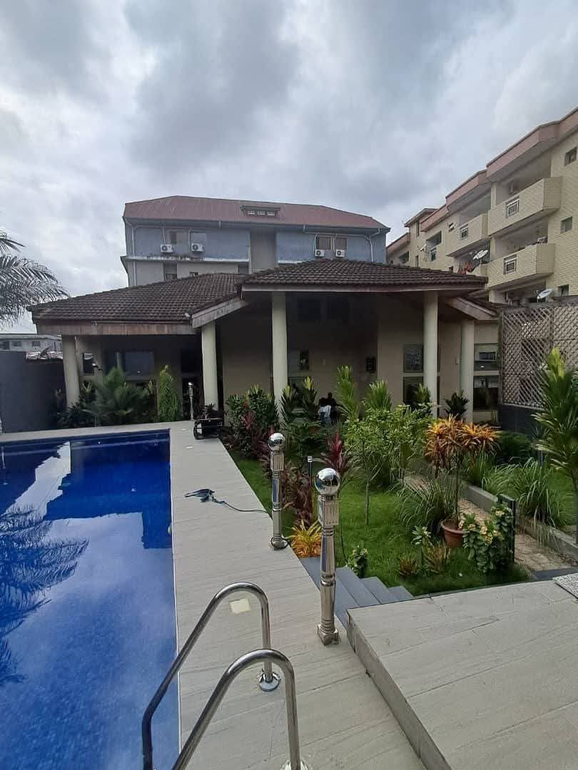 BELLE VILLA BASSE EN VENTE