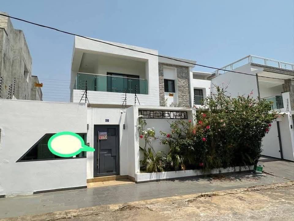 VILLA DUPLEX 5 PIÈCES À LOUER