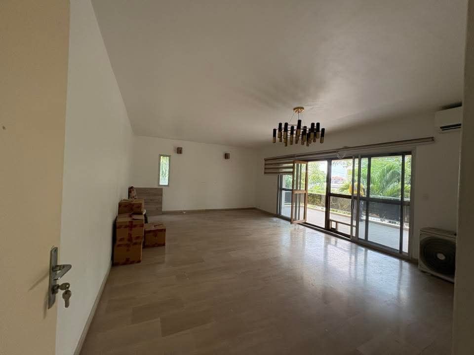 BEL APPARTEMENT DE 03 PIÈCES EN LOCATION À COCODY DANGA