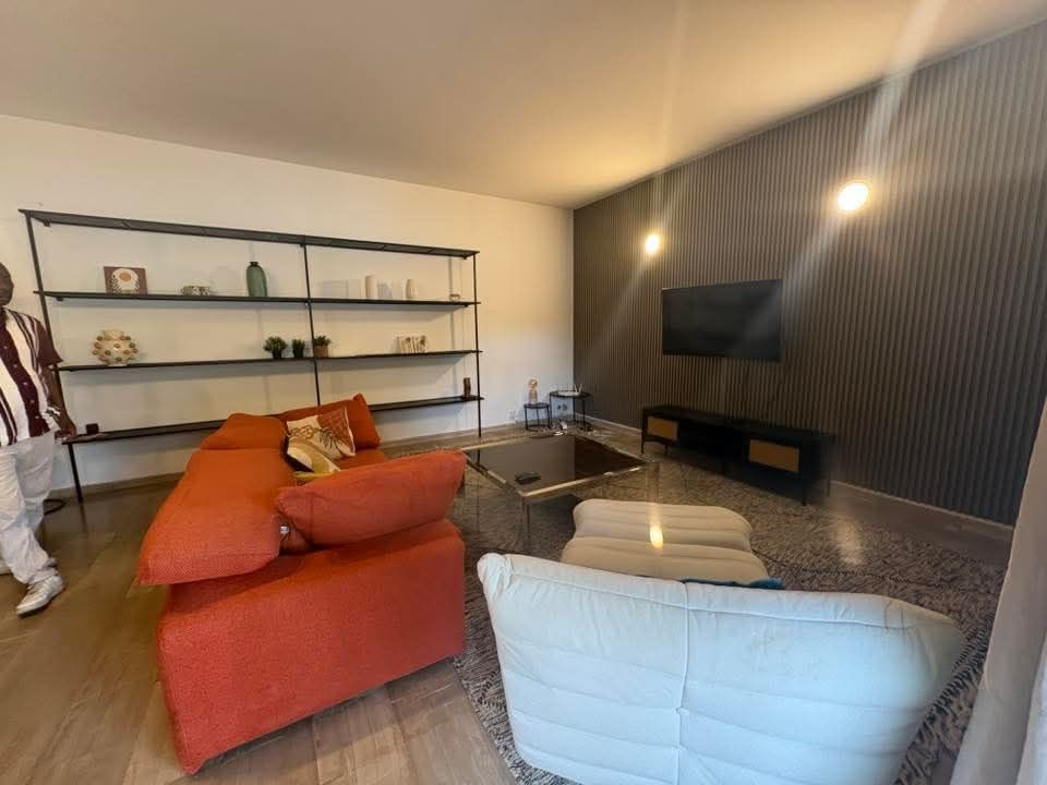 BEL APPARTEMENT EN LOCATION À COCODY