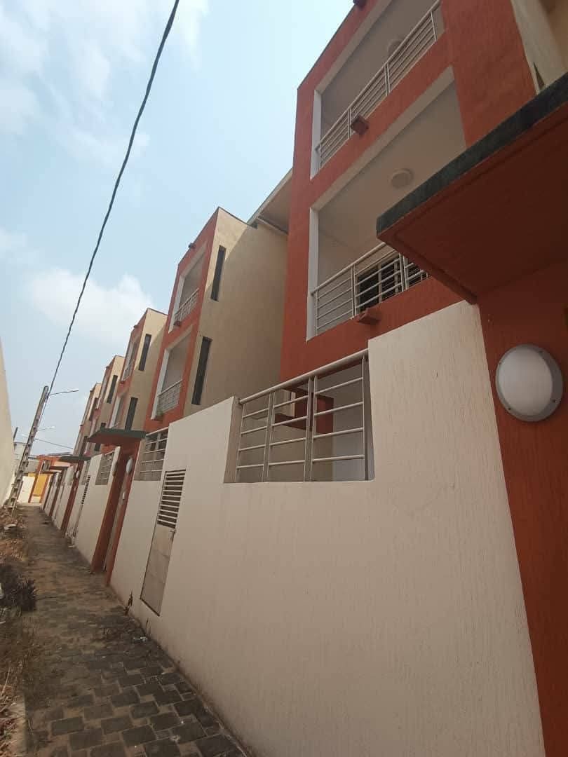 Belle villa duplex en location