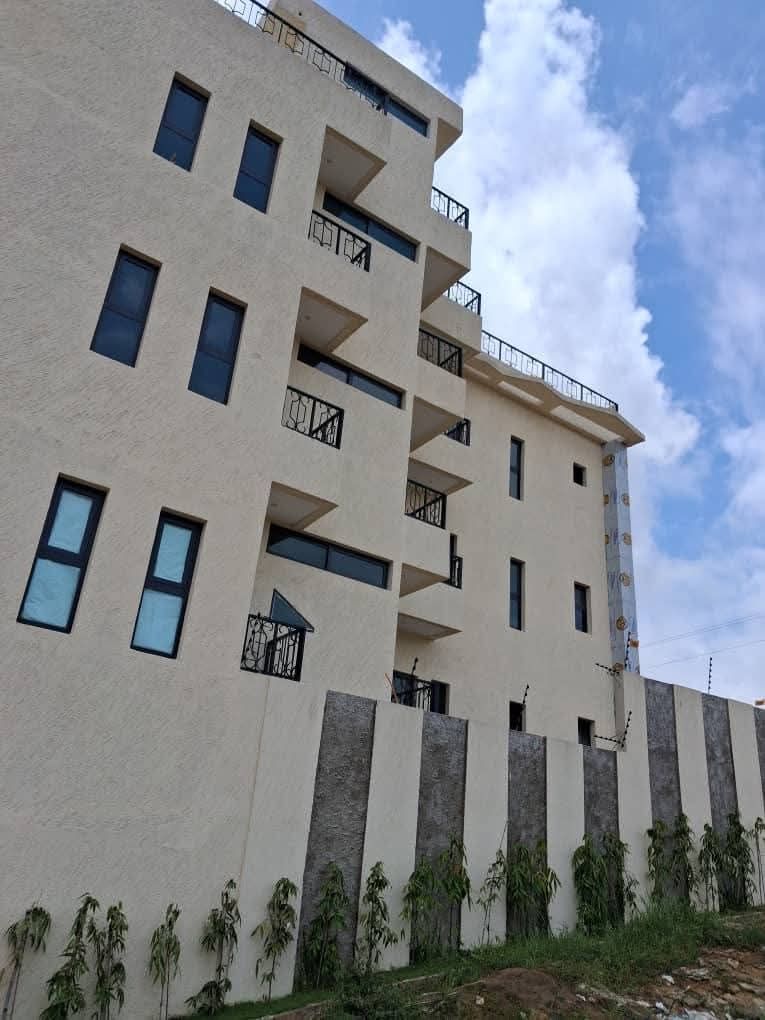 Villa triplex en vente