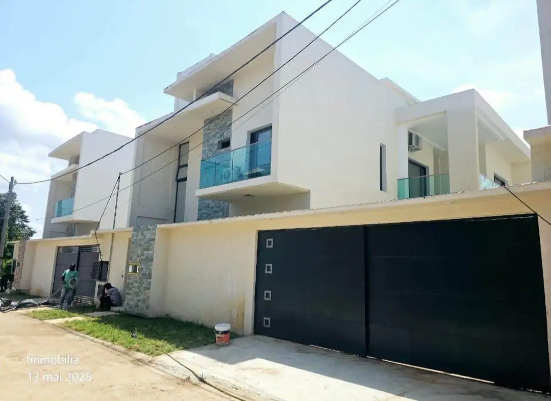 BELLE VILLA DUPLEX 6 PIÈCES EN VENTE