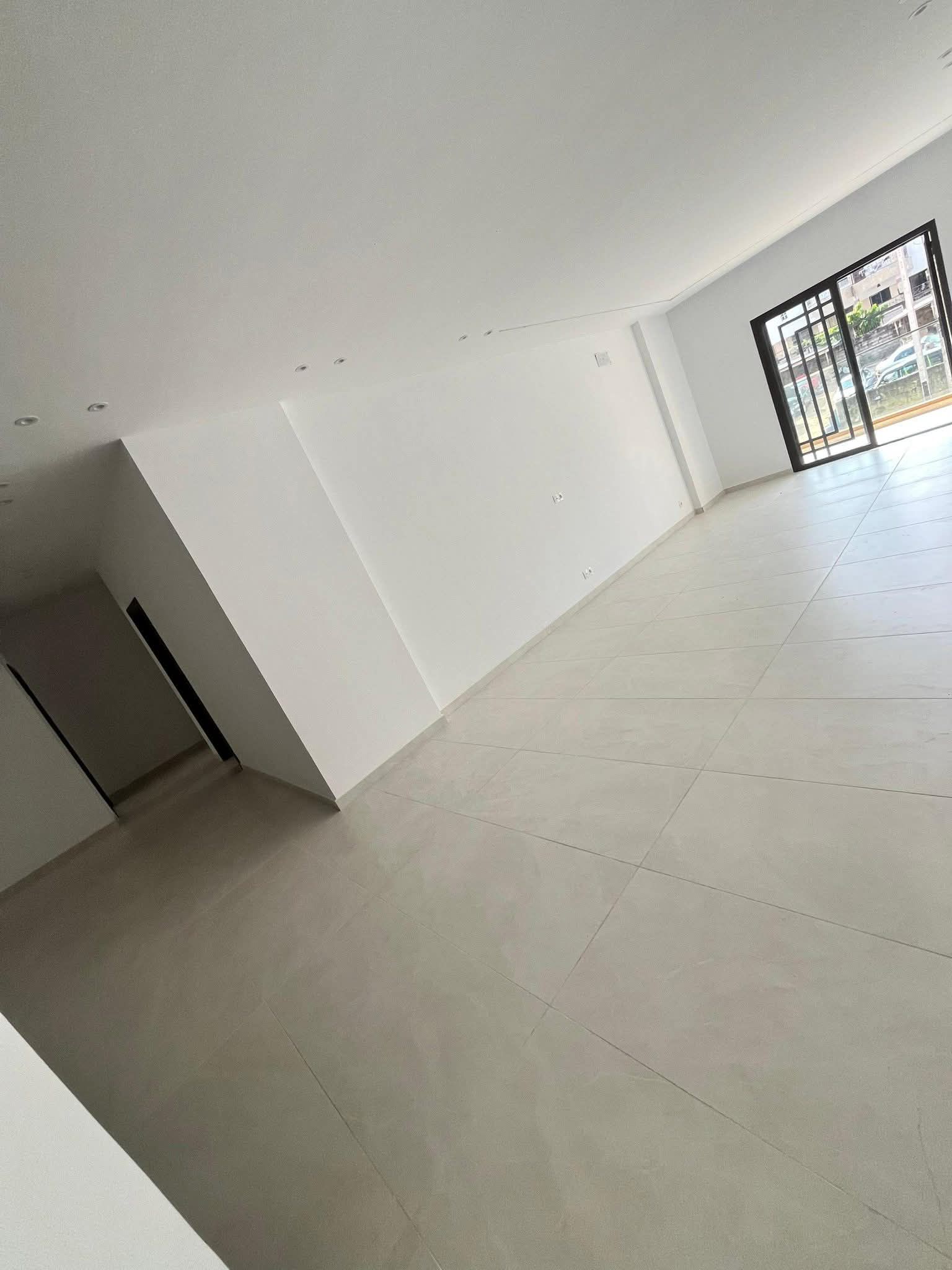 APPARTEMENT 3 PIÈCES EN LOCATION