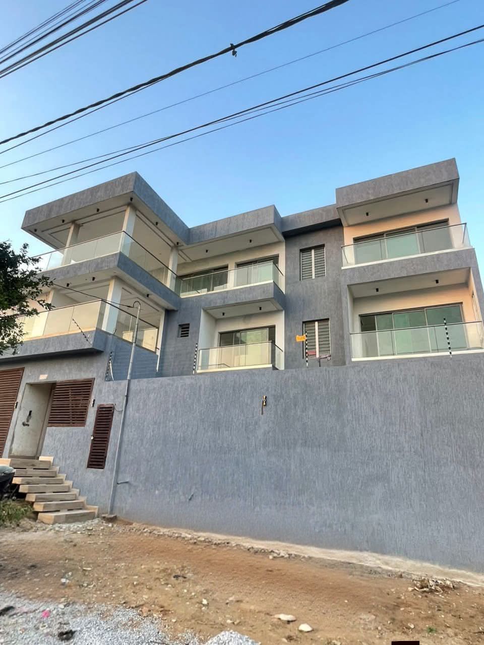 LOCATION VILLA TRIPLEX 9 PIÈCES