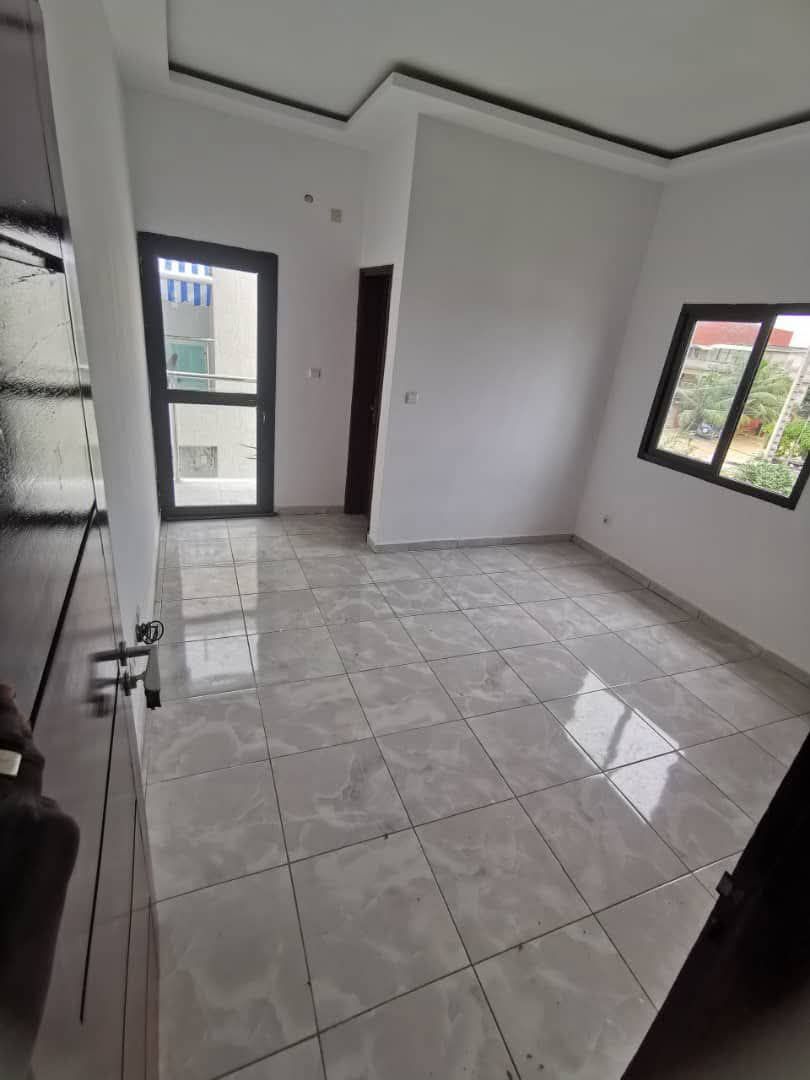 APPARTEMENT 3 PIÈCES À LOUER