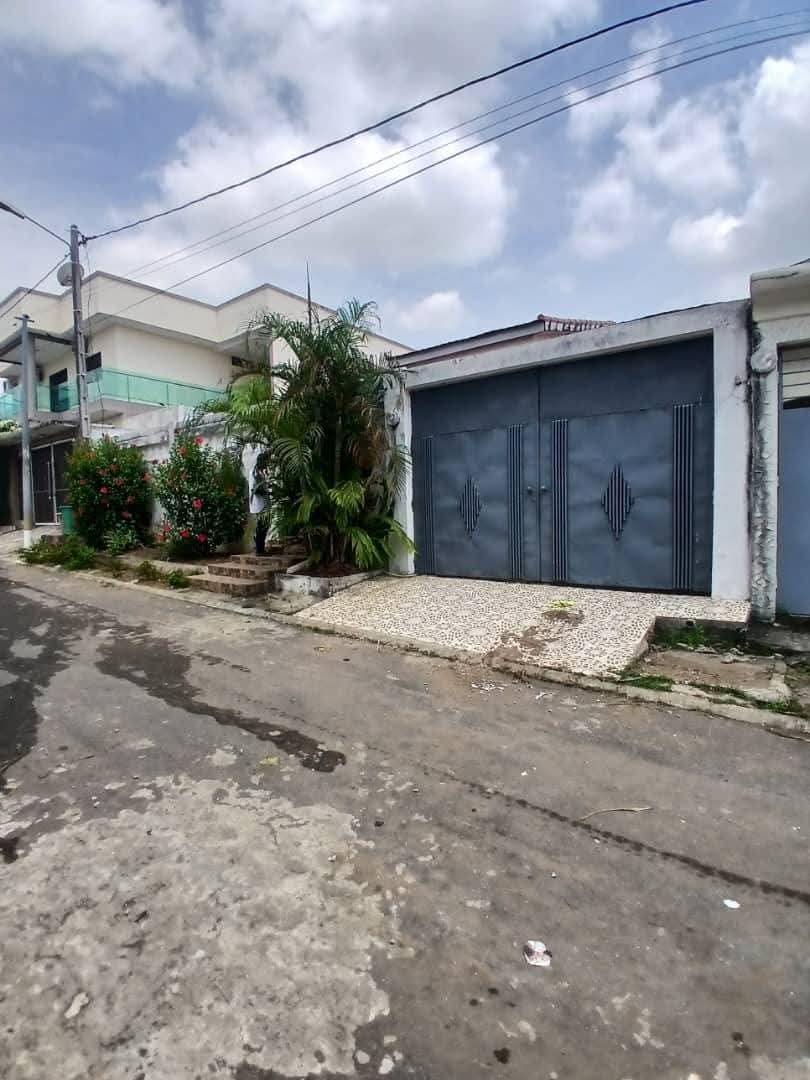 LOCATION VILLA BASSE 4 PIÈCES