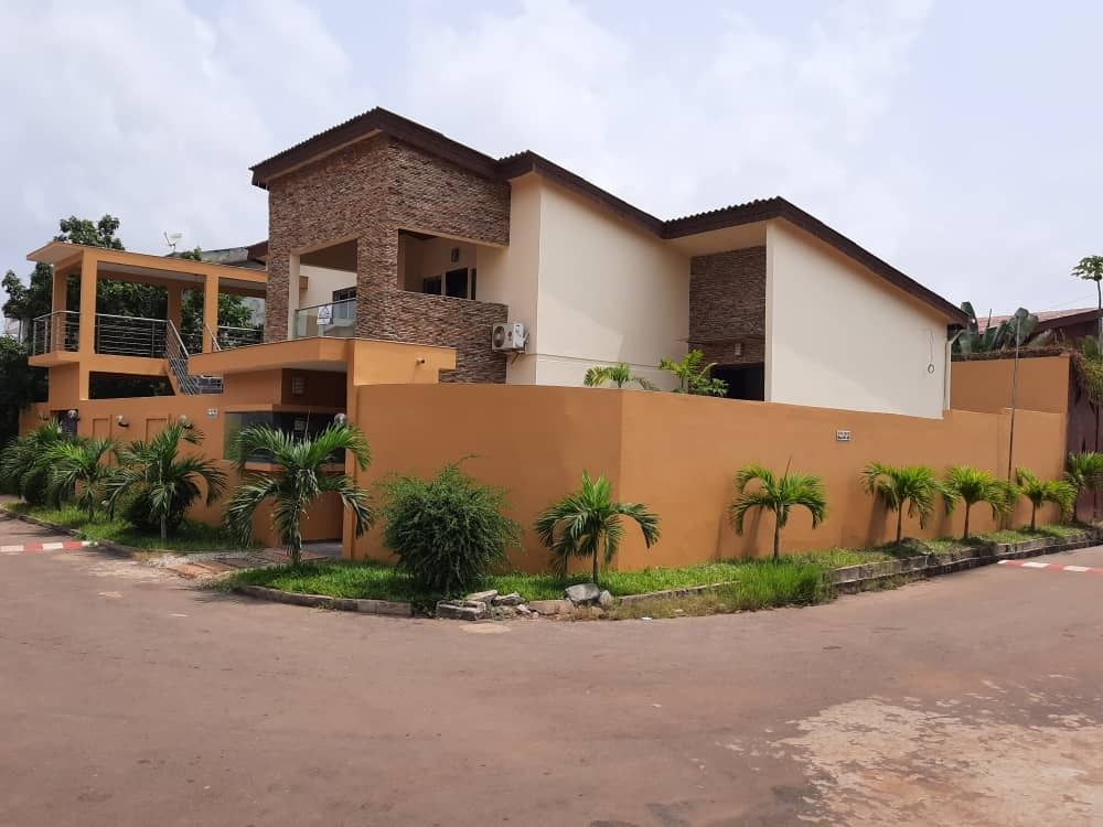 Belle villa duplex en location