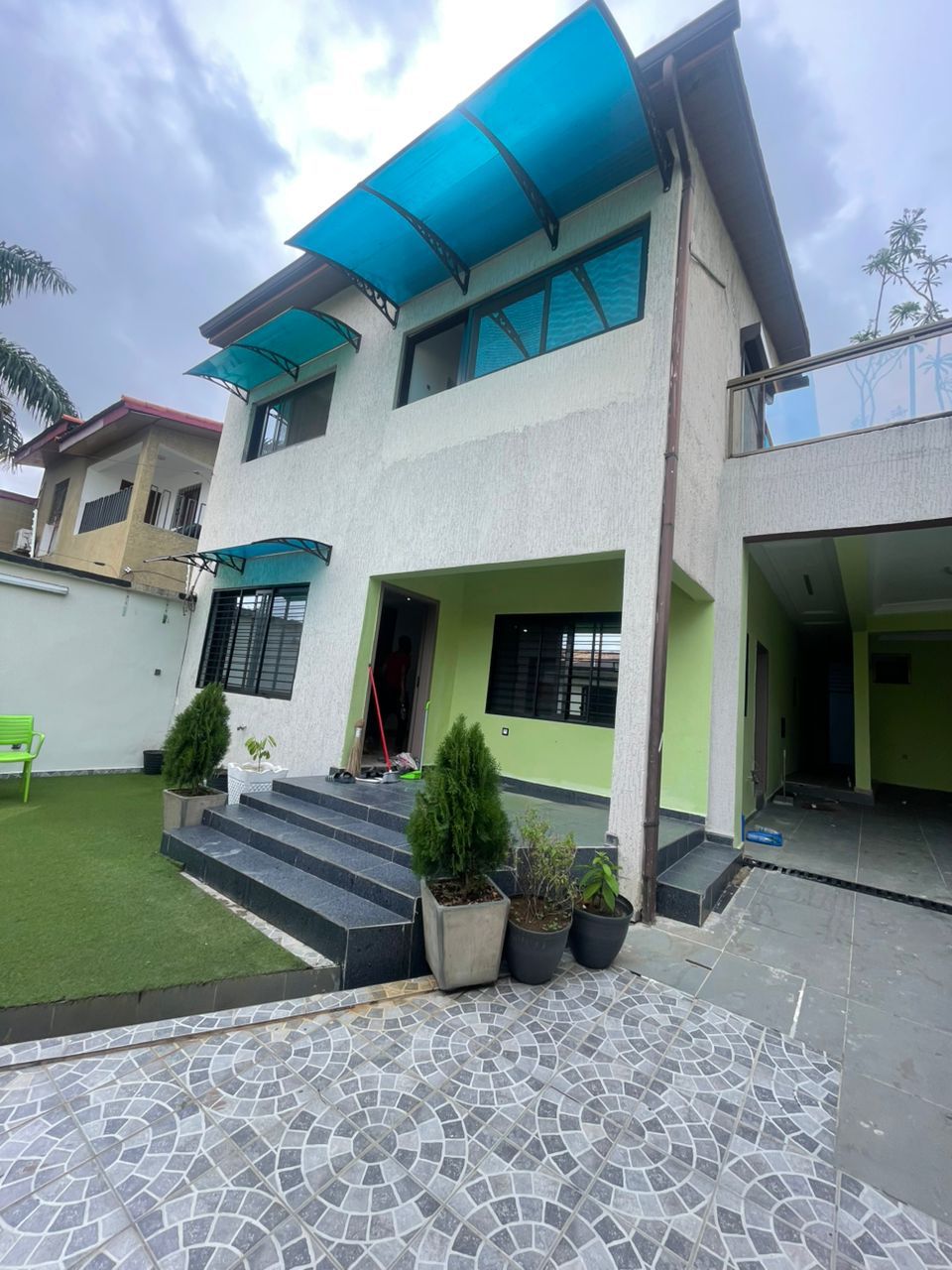 Vente d'une somptueuse villa duplex de 7 pièces