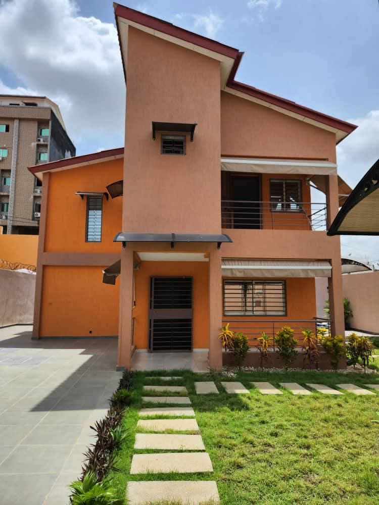 Villa duplex de 5 pièces en location