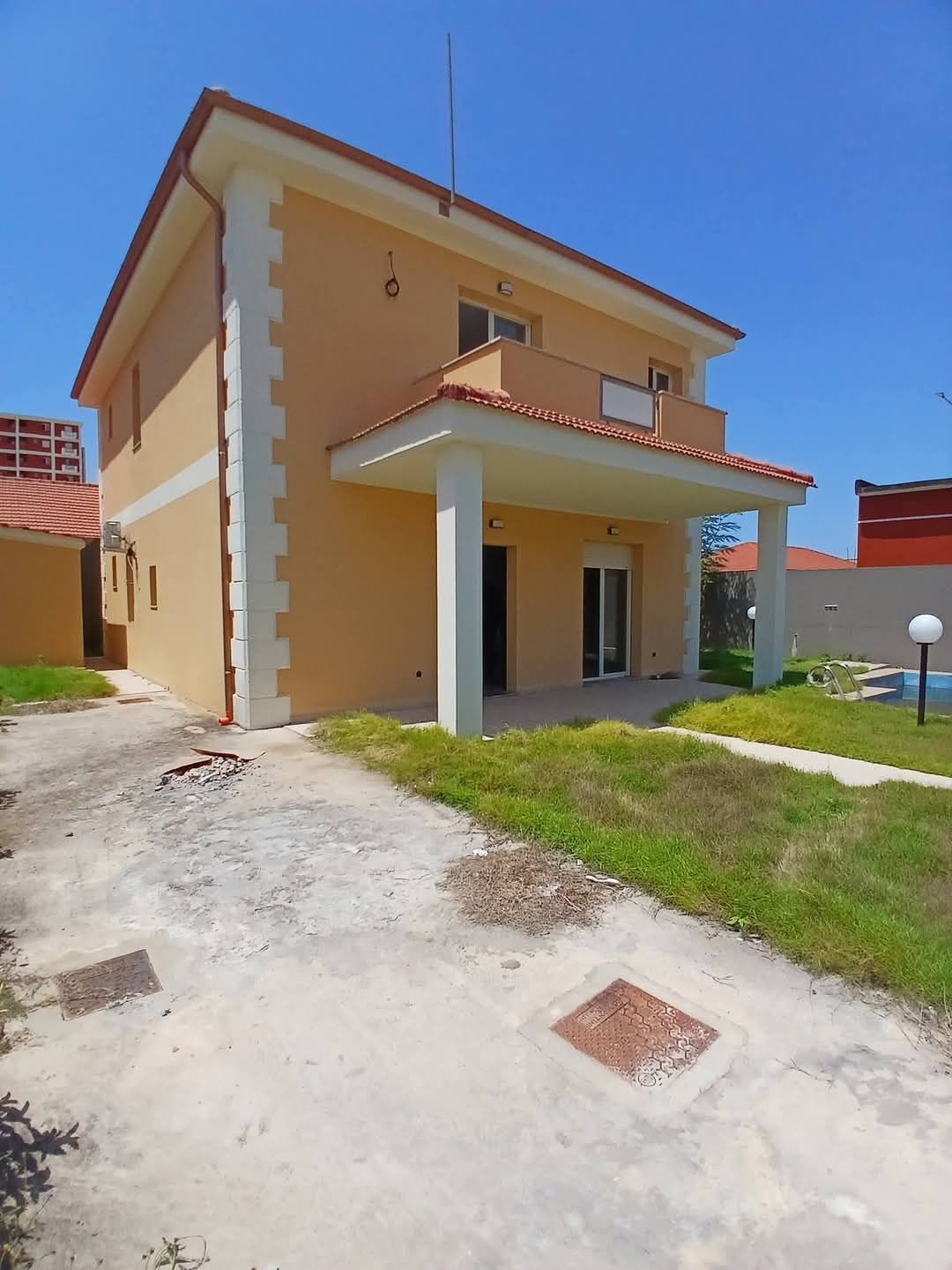 Belle villa duplex en location