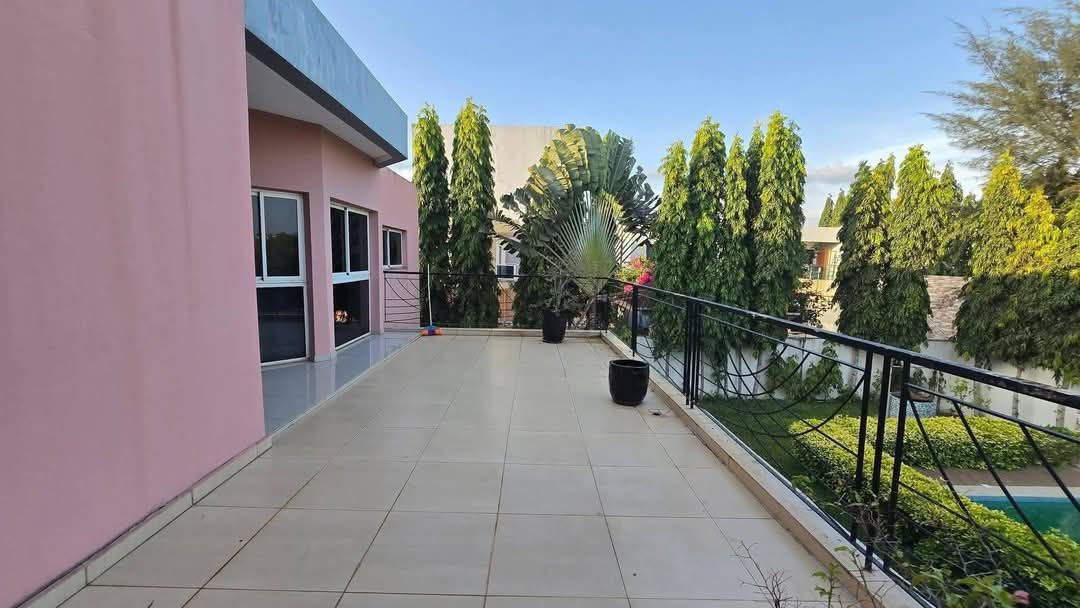 Belle villa duplex en location