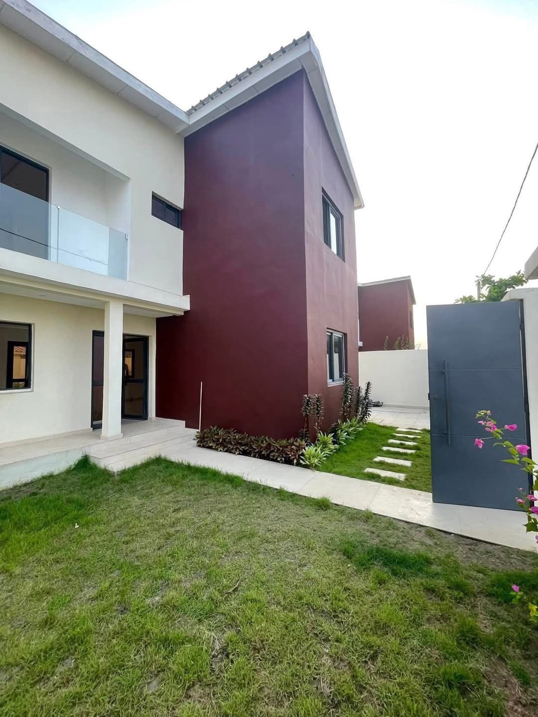Belle villa duplex en location