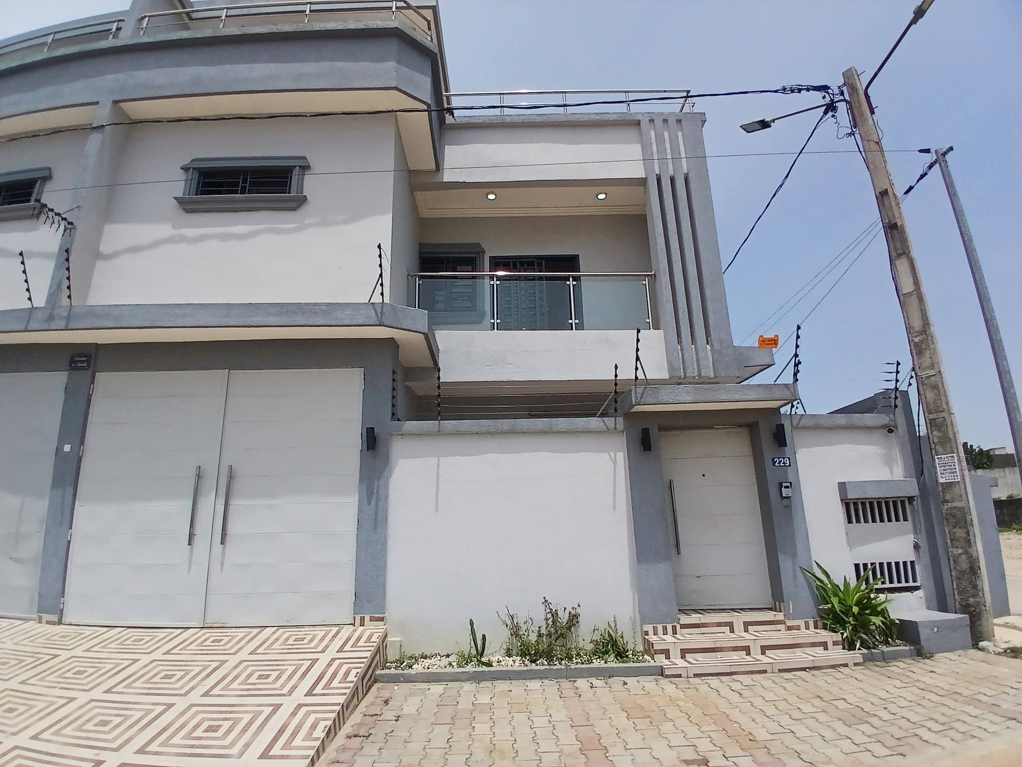 Duplex haut standing de 5 pièces