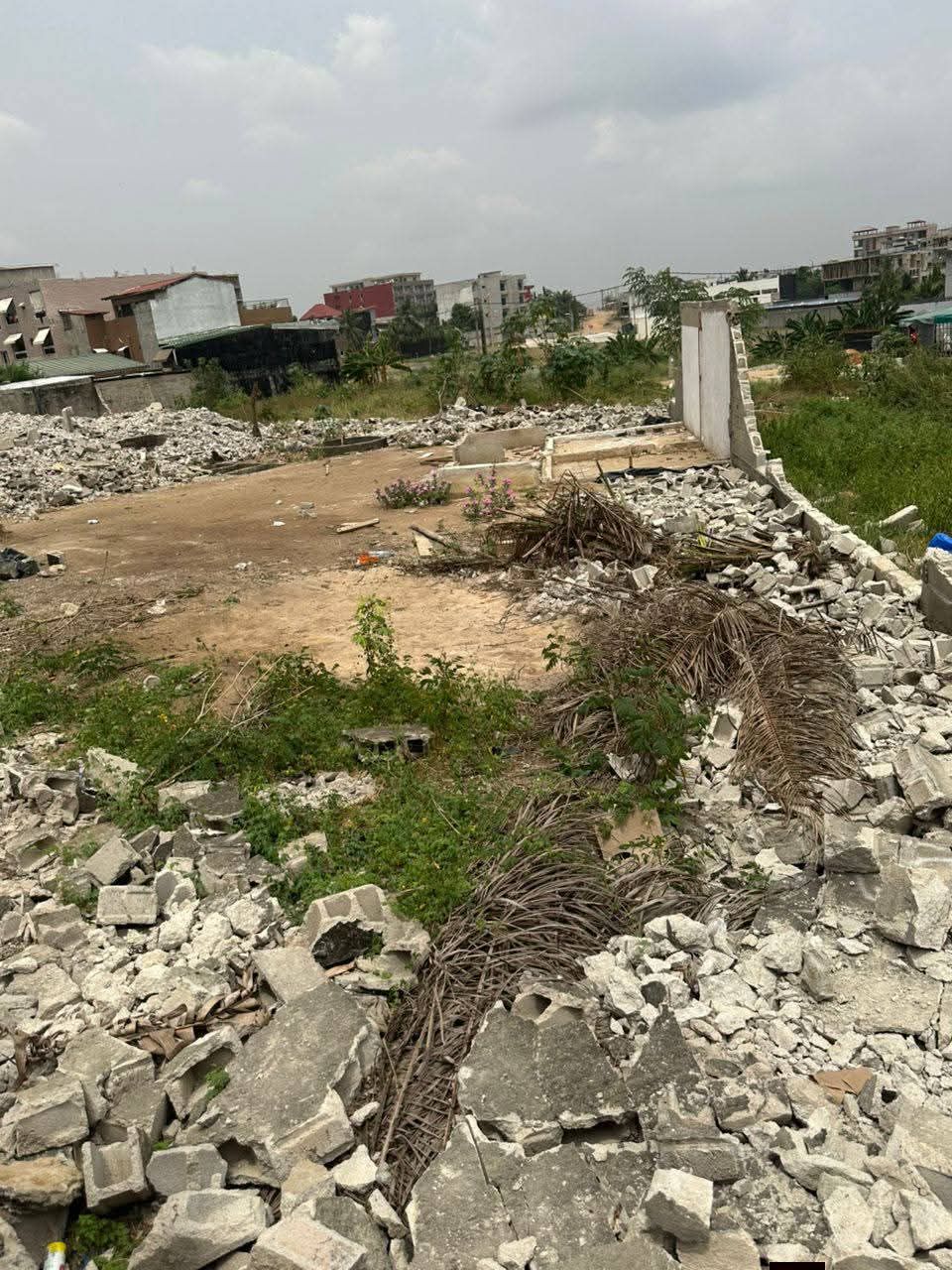 Opportunité à ne pas rater, terrain 921m2 en vente avec ACD