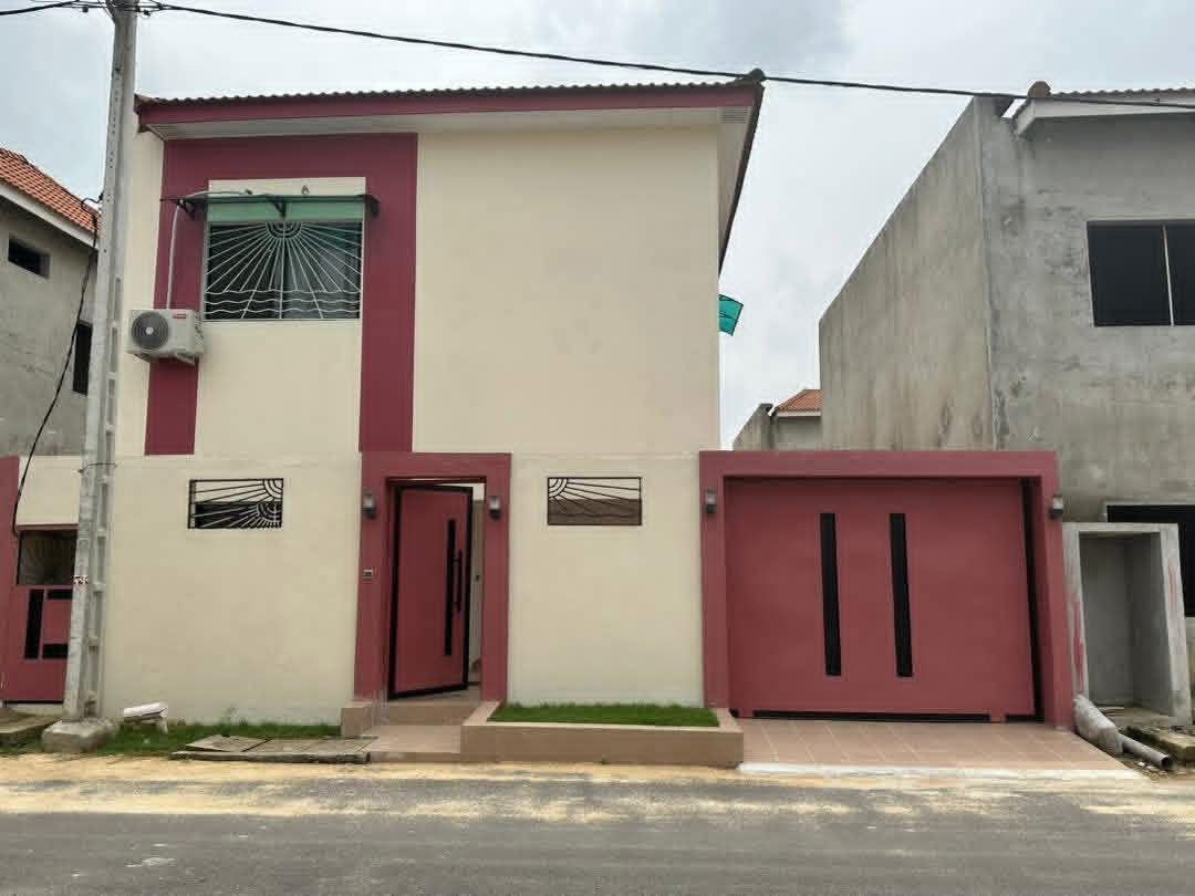 Belle villa duplex en location