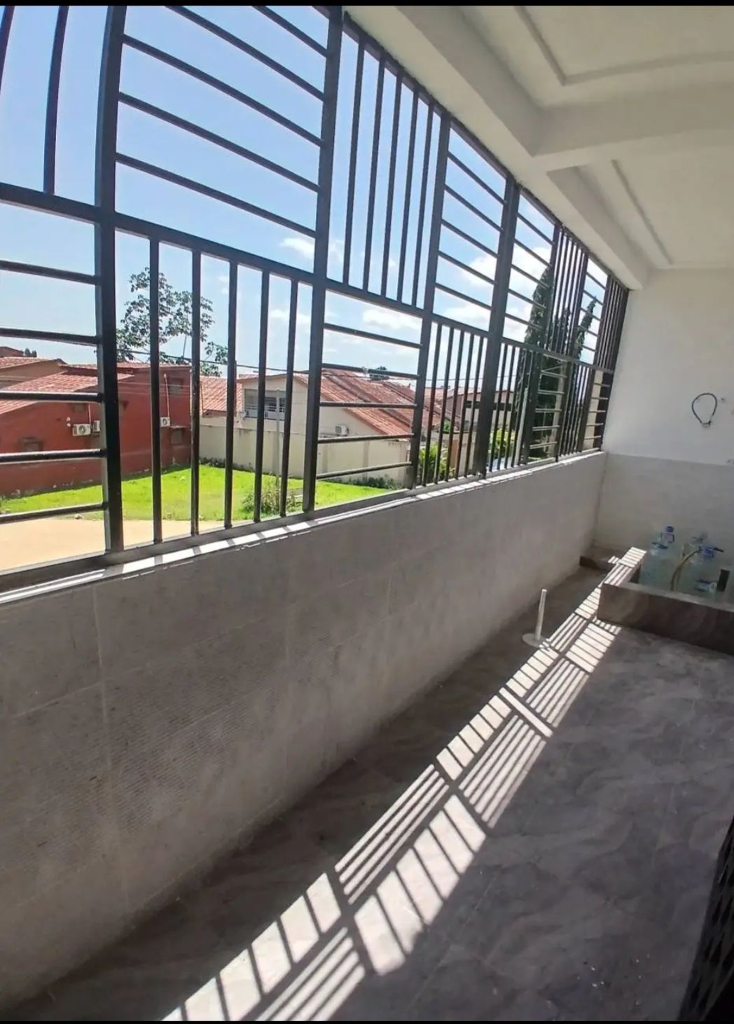 Appartement 4 pièces haut standing au 1er étage