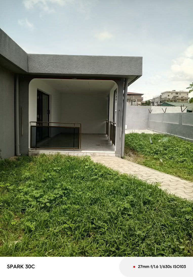 À LOUER VILLA BASSE 5 PIÈCES